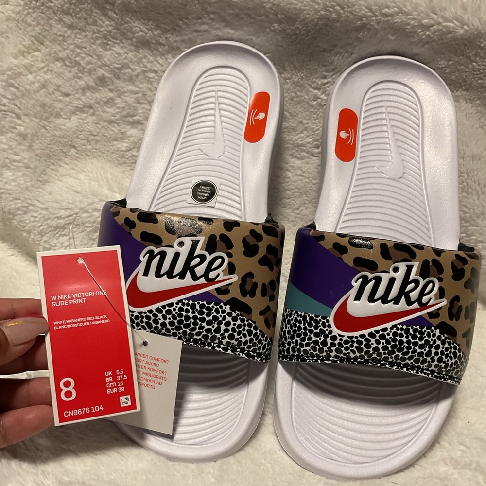 🛑 SOLD🛑 Nike slides